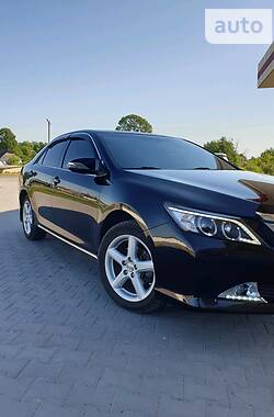 Toyota Camry 2.5 2012