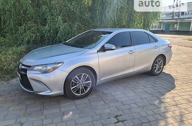 Toyota Camry SE 2015