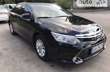 Toyota Camry  2017