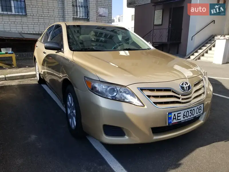 Toyota Camry 2011