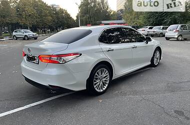 Toyota Camry Official Premium  2019