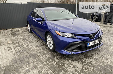 Toyota Camry  2018