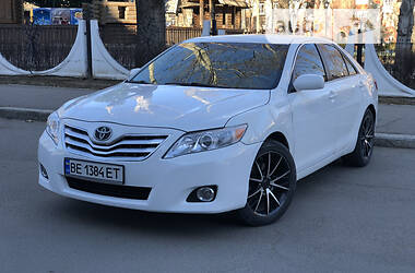 Toyota Camry  2011