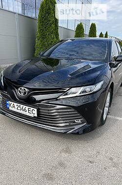 Toyota Camry Elegance 2019