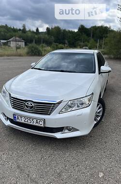 Toyota Camry  2011