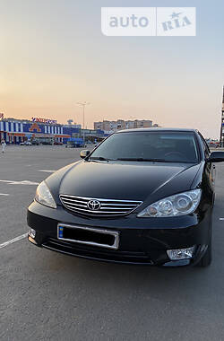 Toyota Camry  2005