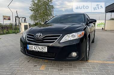 Toyota Camry  2011