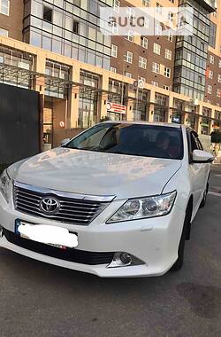 Toyota Camry  2014