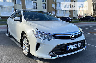 Toyota Camry  2015