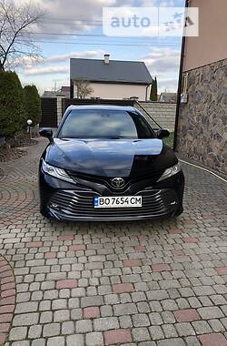 Toyota Camry PREMIUM 2017