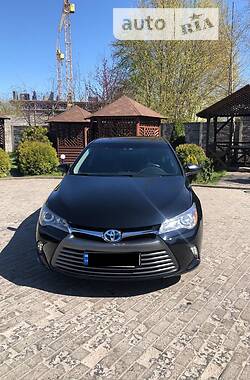 Toyota Camry  2015