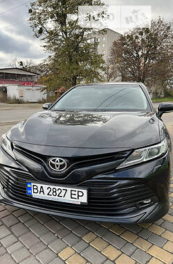 Toyota Camry  2018