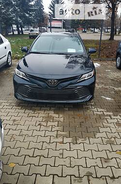 Toyota Camry  2018