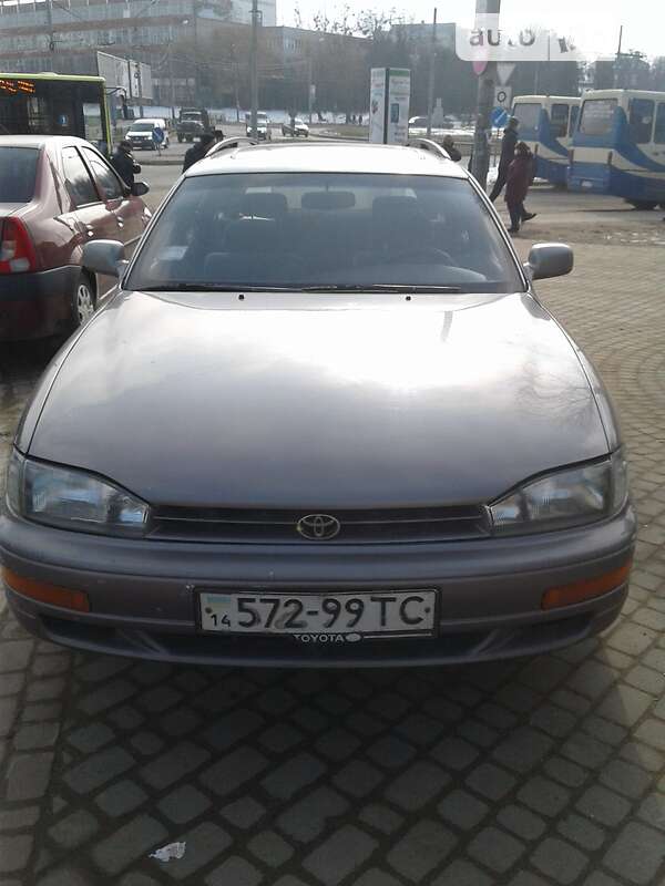 Універсал Toyota Camry