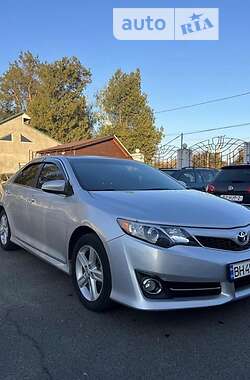 Toyota Camry  2014