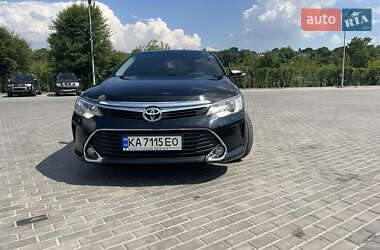 Toyota Camry 2016