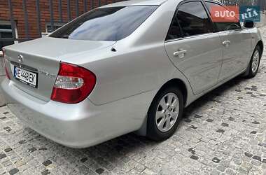 Toyota Camry 2004