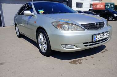 Toyota Camry  2004