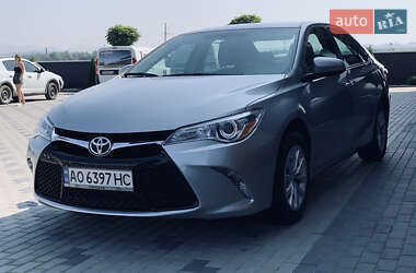 Toyota Camry  2016