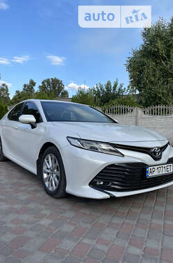 Toyota Camry  2019