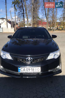 Toyota Camry  2014