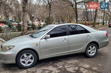 Toyota Camry  2003