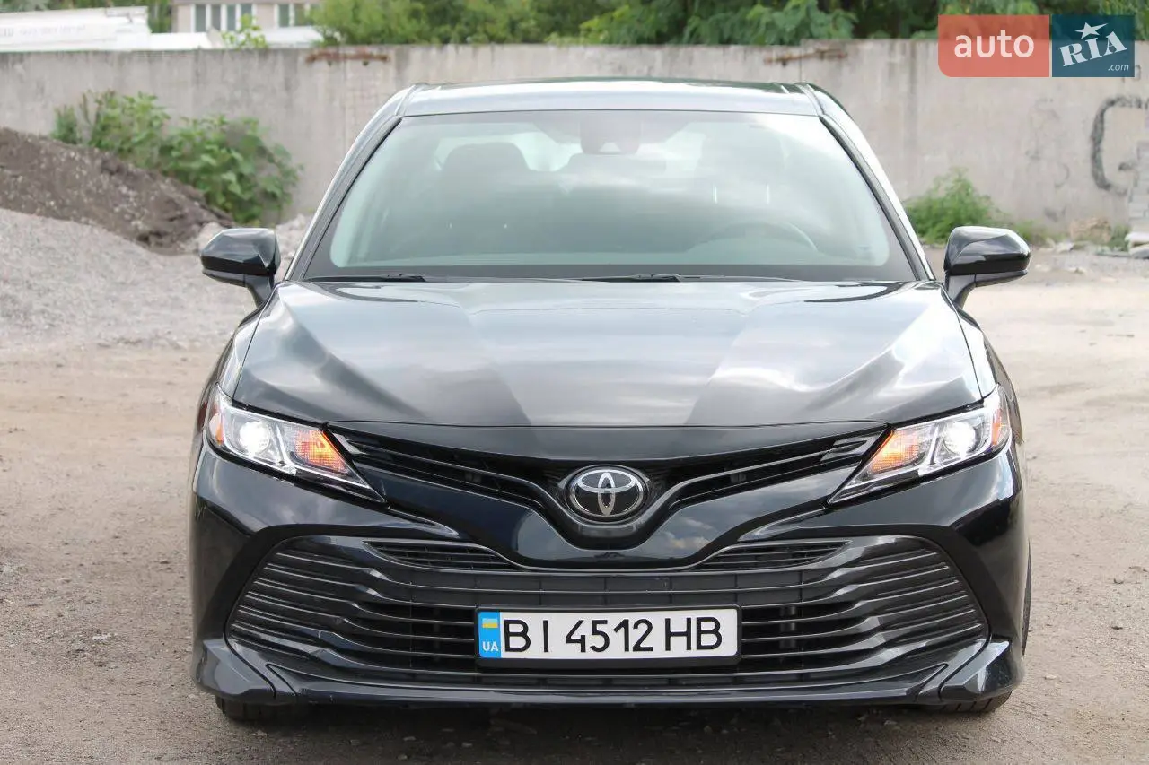 2019 Toyota Camry - мініатюра 2
