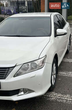 Toyota Camry  2012