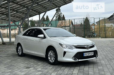 Toyota Camry  2014