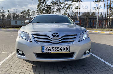 Toyota Camry  2011