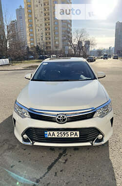 Toyota Camry  2016