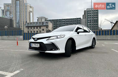Toyota Camry  2022