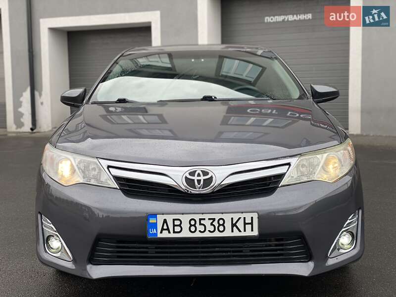 Toyota Camry 2012 року в Вінниці