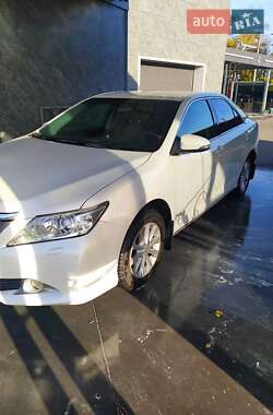 Toyota Camry  2012