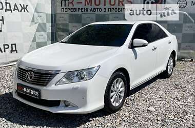 Toyota Camry  2011