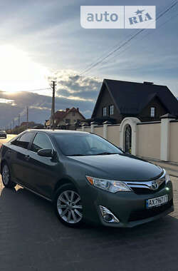 Toyota Camry  2013