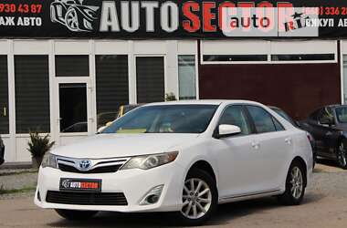 Toyota Camry  2013