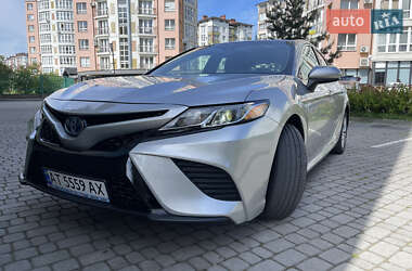 Toyota Camry  2017
