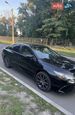 Toyota Camry  2015