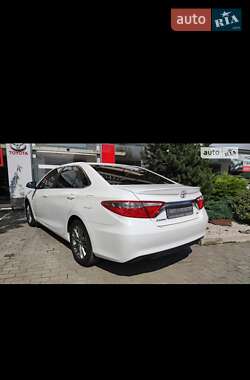 Toyota Camry 2016