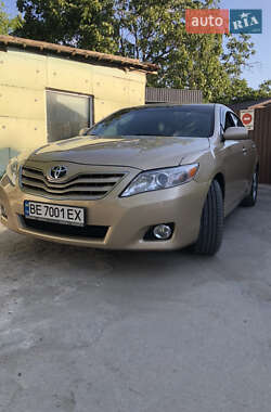 Toyota Camry  2010