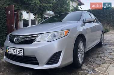Toyota Camry  2011