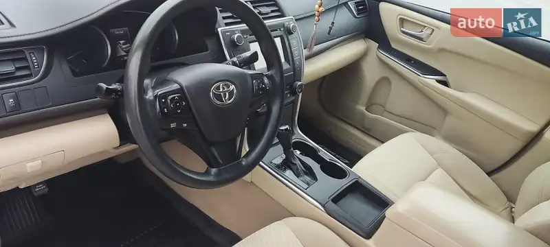 Toyota Camry 2016