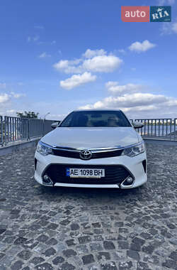 Toyota Camry  2017