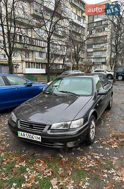 Toyota Camry  1998