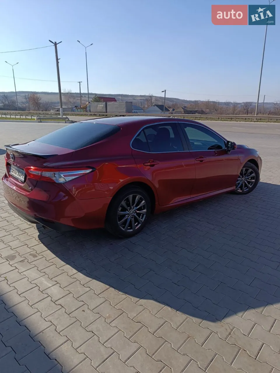 2018 Toyota Camry - мініатюра 3