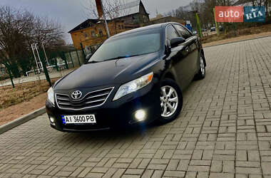 Toyota Camry  2011