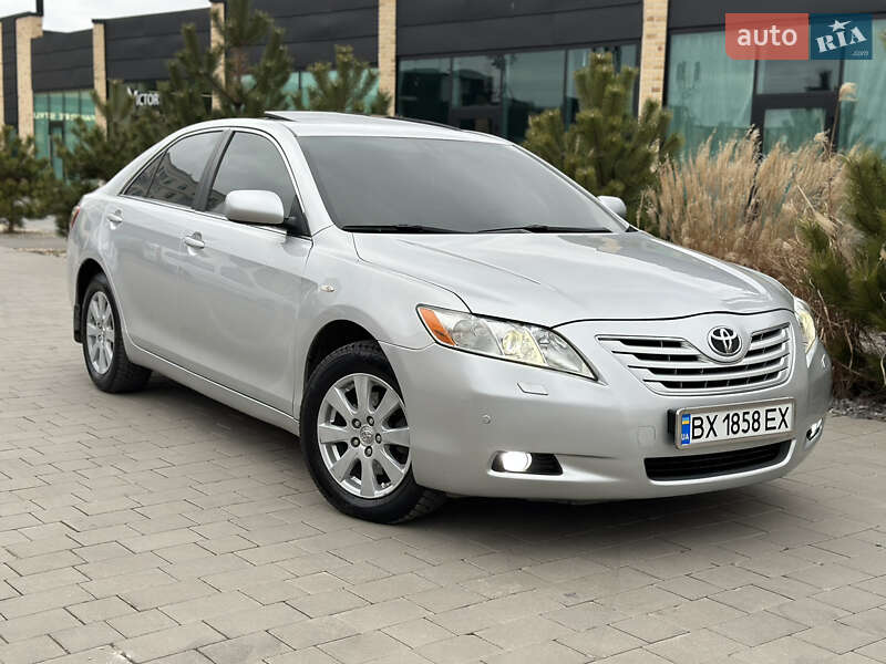 Toyota Camry 2008 року в Хмельницьку