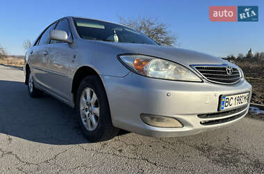 Toyota Camry  2004