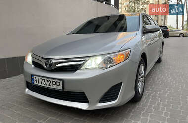 Toyota Camry  2013